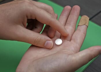 Hassan-James Abbas, Ohio doctor, license suspended on charge of forcing abortion pills on girlfriend