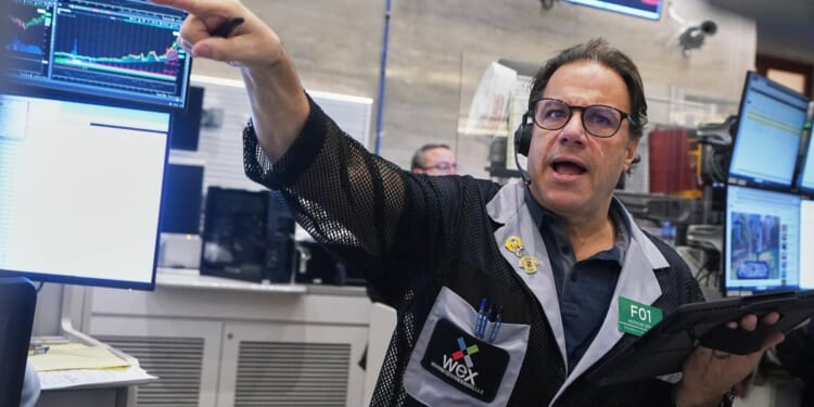 U.S. stock market slipping as Nvidia and AI superstars keep swinging