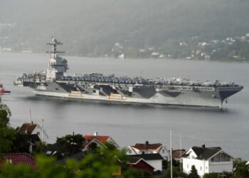 In flex of American military power, U.S. aircraft carrier nears Venezuela
