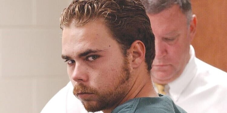 Stephen Bryant, South Carolina man, is executed by firing squad for 2004 killings