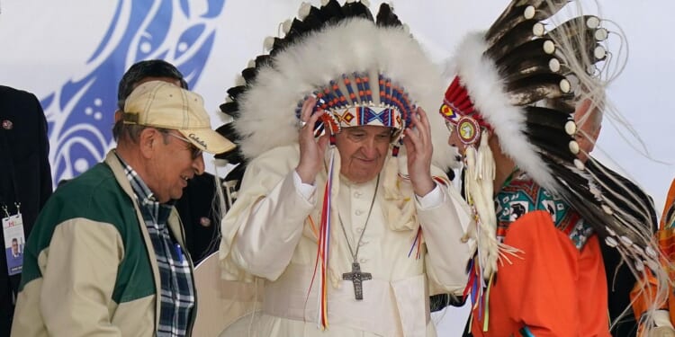 Pope returns artifacts to Indigenous peoples from Canada