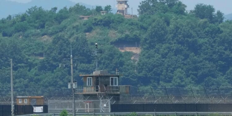 South Korea proposes talks with North to prevent accidental armed clash at border