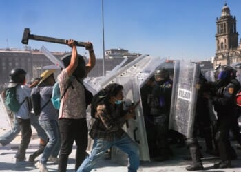 Thousands of 'Gen Z' protest crime and corruption in Mexico City