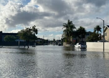 Torrential rain returns to Southern California, prompting new flash flood fears, threat of mudslides
