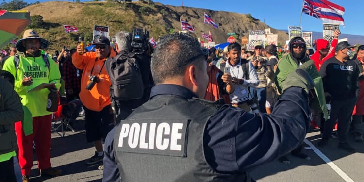 When solving violent crimes, Hawaii police face unique barriers