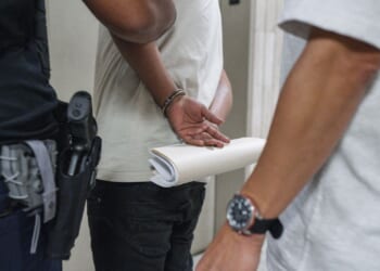 Judge restricts authority of ICE to make warrantless arrests