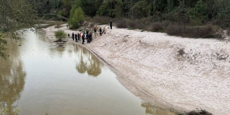 12-year-old girl successfully saved after sandbar collapsed on her at Houston-area creek