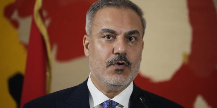 Turkish foreign minister: Israeli attacks in Gaza are threatening ceasefire stability