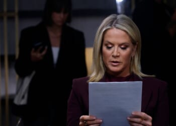 Fox anchor Martha MacCallum prepares for an interview with Iranian President Masoud Pezeshkian for Fox News Channel on Sept. 25, 2025, in New York Cityy.