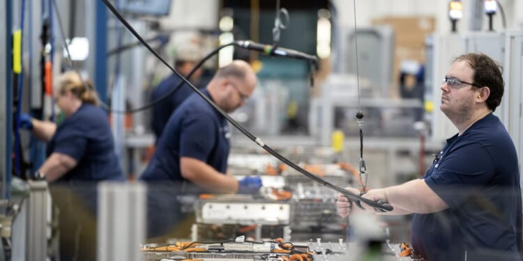Manufacturing sags for ninth straight month, index says