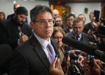 Trump calls for primary against Indiana GOP leader Rodric Bray who rejected redrawn map