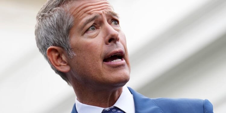 New York gave illegal driver's licenses to foreign truck drivers: Feds