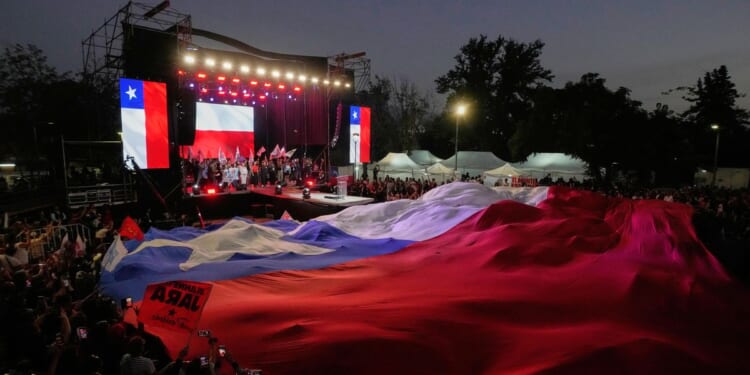 Chileans are divided in a presidential runoff