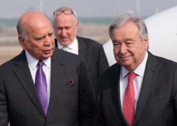 UN chief visits Iraq to mark end of mission set up after 2003 invasion