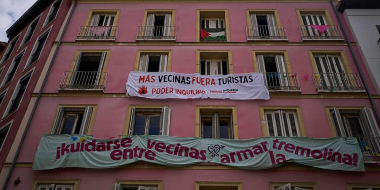 Government of Spain fines Airbnb $75 million for unlicensed tourist rentals