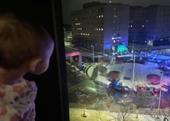 A nightly tradition bringing light and hope to children at Michigan hospital