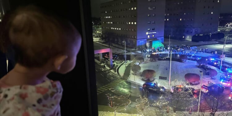 A nightly tradition bringing light and hope to children at Michigan hospital
