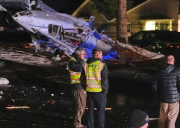 FAA investigating after small plane crashes into New Hampshire condominiums