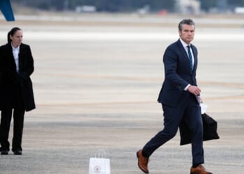 Pete Hegseth joins Franklin Graham at first Pentagon Christmas service