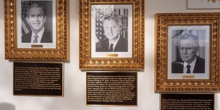 New plaques on Presidential Walk of Fame outline what Trump thinks of his predecessors