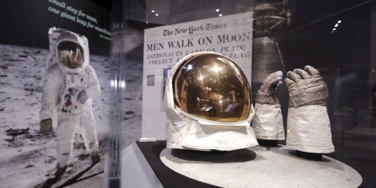 Trump vows to return Americans to the moon by 2028