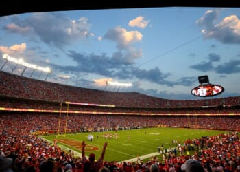 Kansas lawmakers to vote on plan to lure Kansas City Chiefs with new stadium across state line