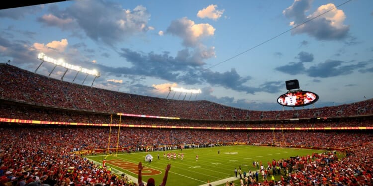 Kansas lawmakers to vote on plan to lure Kansas City Chiefs with new stadium across state line