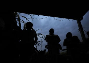 DHS offers illegal immigrants $3,000 holiday bonus to self-deport with free flights home