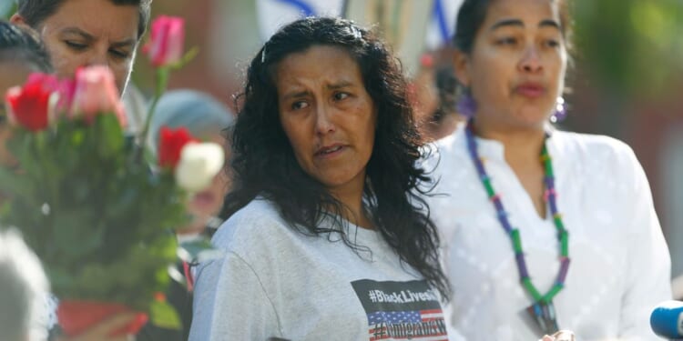 Colorado immigration activist Jeanette Vizguerra can be released on bond, advocates say