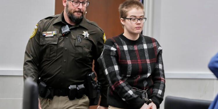 Wisconsin judge sends Slender Man attacker back to mental health institution after group home escape