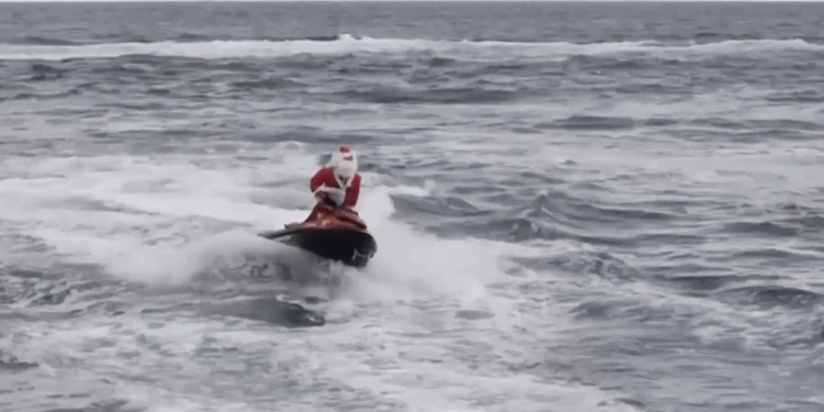 WATCH: Christmas festivities around the world