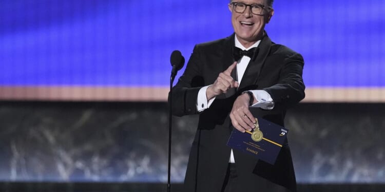 Trump rips late night shows, threatens broadcast licenses