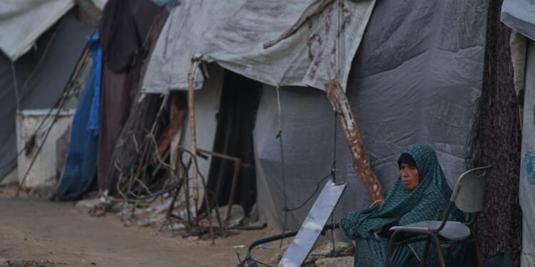 Explosive device detonates in Gaza, wounding soldier; Israel accuses Hamas of ceasefire violation