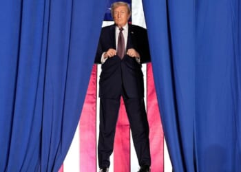 Trump praises his crime crackdown and tariffs