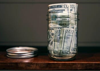 Keys to building an emergency fund, paying off debt and making a plan for your money in 2026