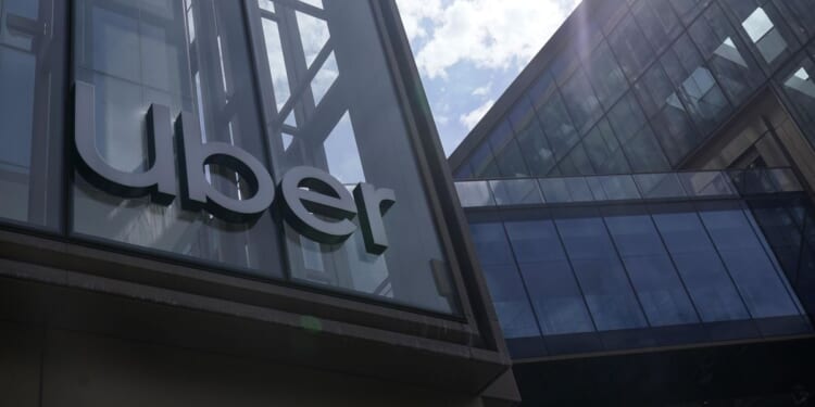 Lawmakers introduce bill to regulate app-based platforms' wage decisions for workers