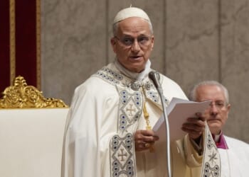 Pope asks that Rome welcome foreigners as he closes out 2025