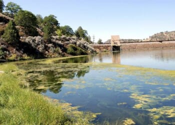 America’s Aging Walls of Water – PJ Media