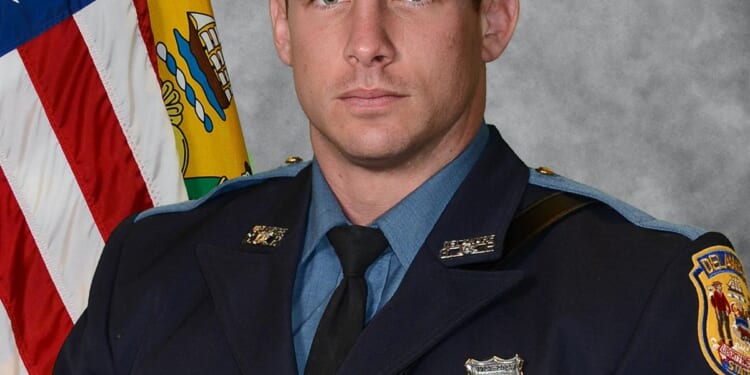 Delaware State Police say DMV gunman let customers leave, fired at approaching officers