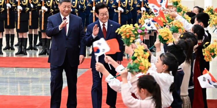 China and South Korea pledge to bolster ties as regional tensions rise