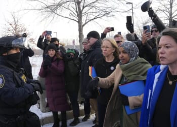 Minnesota Democrats denied entry to ICE detention facility