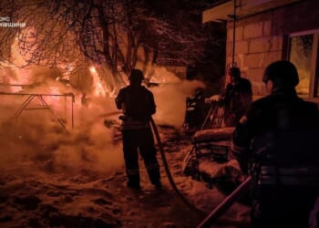 Russia launches major strike on Ukraine's power grid in freezing temperatures