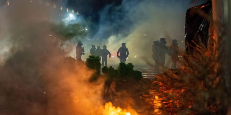 Tensions flaring in Minnesota as protesters and federal agents repeatedly square off