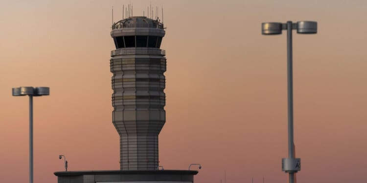 House hits pause button on bill aimed at preventing mid-air collisions at busy airports