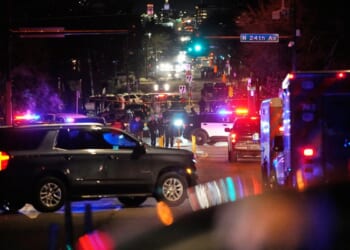 Another immigration-enforcement shooting occurs in Minneapolis as group attacks agent