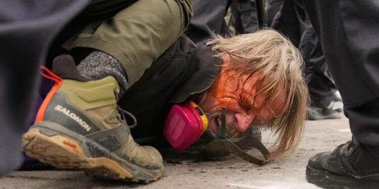 Minnesota anti-ICE group calls for attacking federal agents: 'Be willing to get kicked in the teeth'