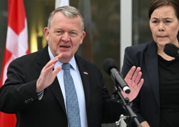 Trump threatens to impose tariffs on countries opposing his plan to take Greenland