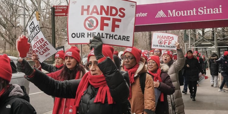 Nurses restart contract talks with another major hospital system on fifth day of strike