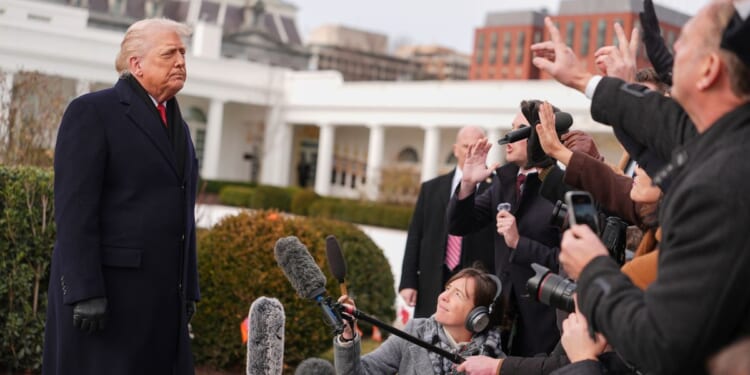 Fearing midterm losses, Trump floods the zone with economic proposals