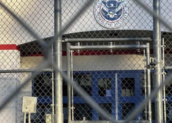ICE policy limiting congressional oversight visits survives court challenge